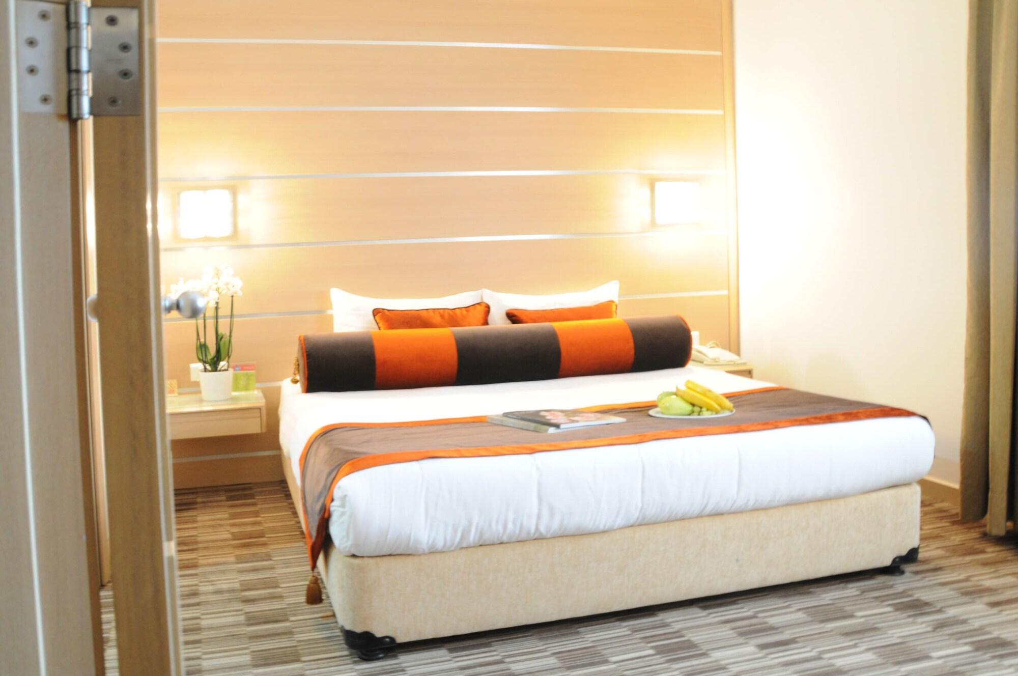 Sv Business Hotel Taksim Истанбул Екстериор снимка