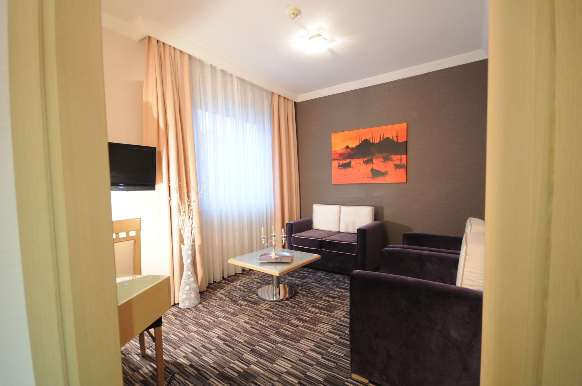 Sv Bussiness Hotel Taksim Истанбул Екстериор снимка