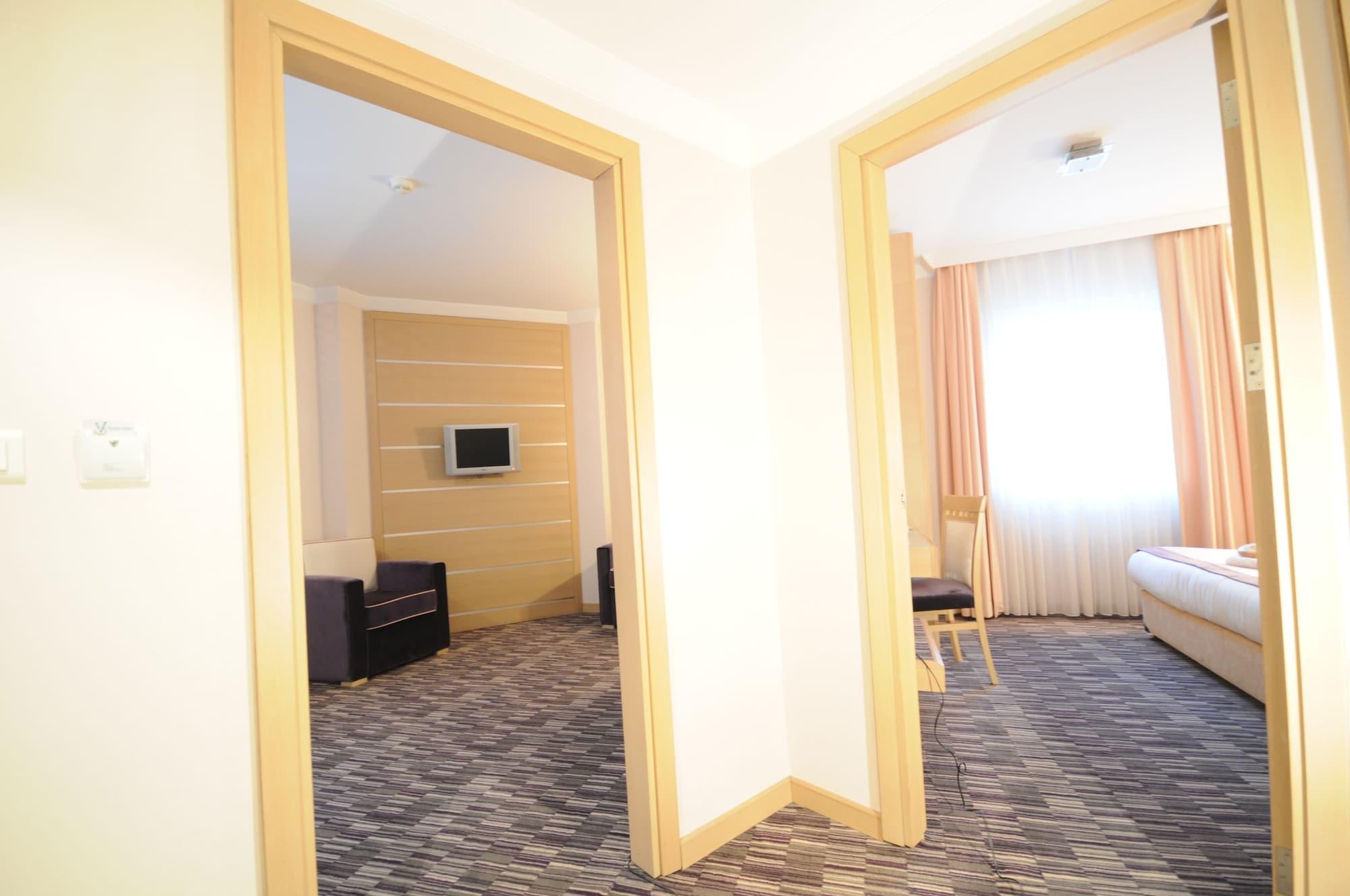 Sv Business Hotel Taksim Истанбул Екстериор снимка