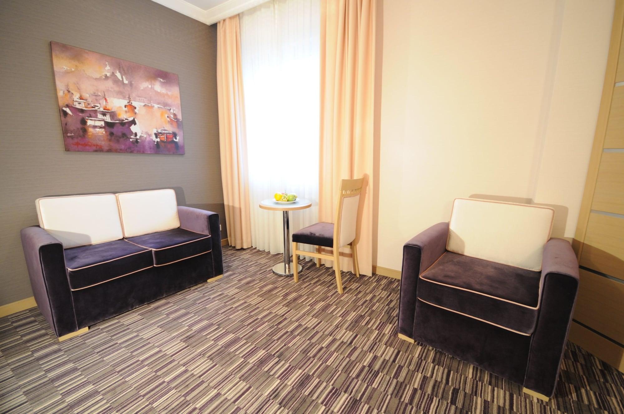 Sv Bussiness Hotel Taksim Истанбул Екстериор снимка