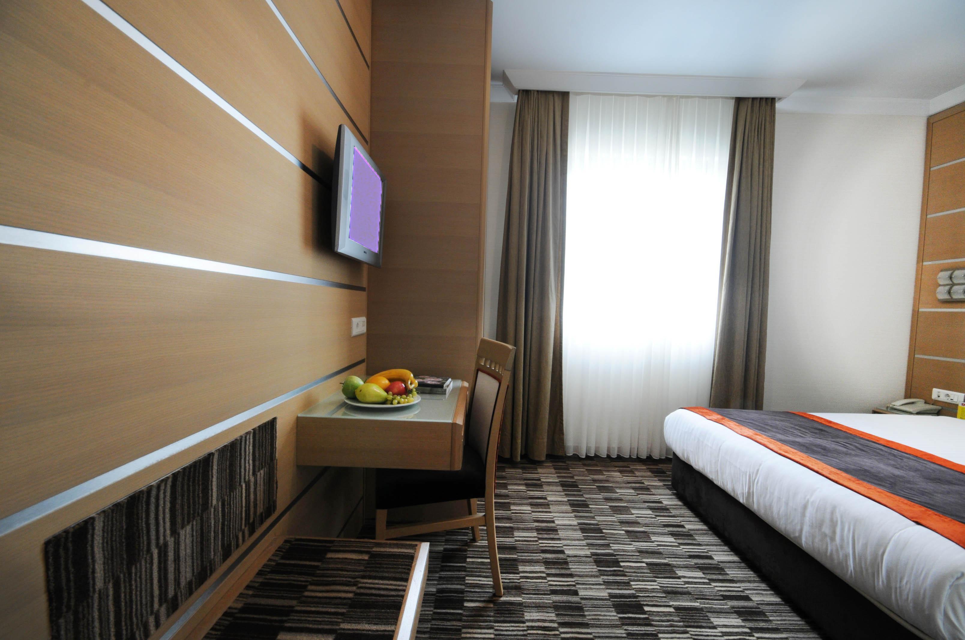 Sv Business Hotel Taksim Истанбул Екстериор снимка