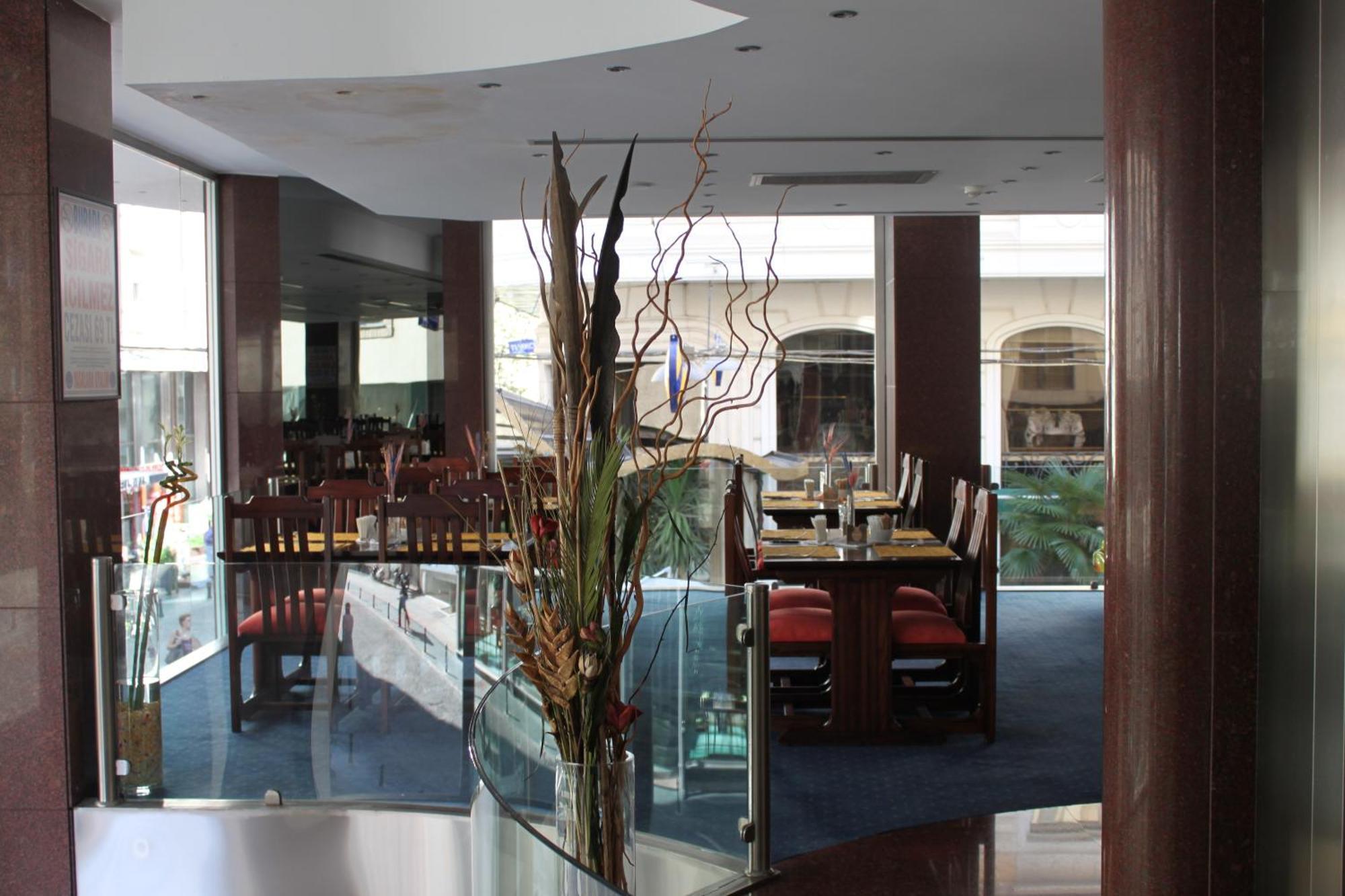 Sv Business Hotel Taksim Истанбул Екстериор снимка