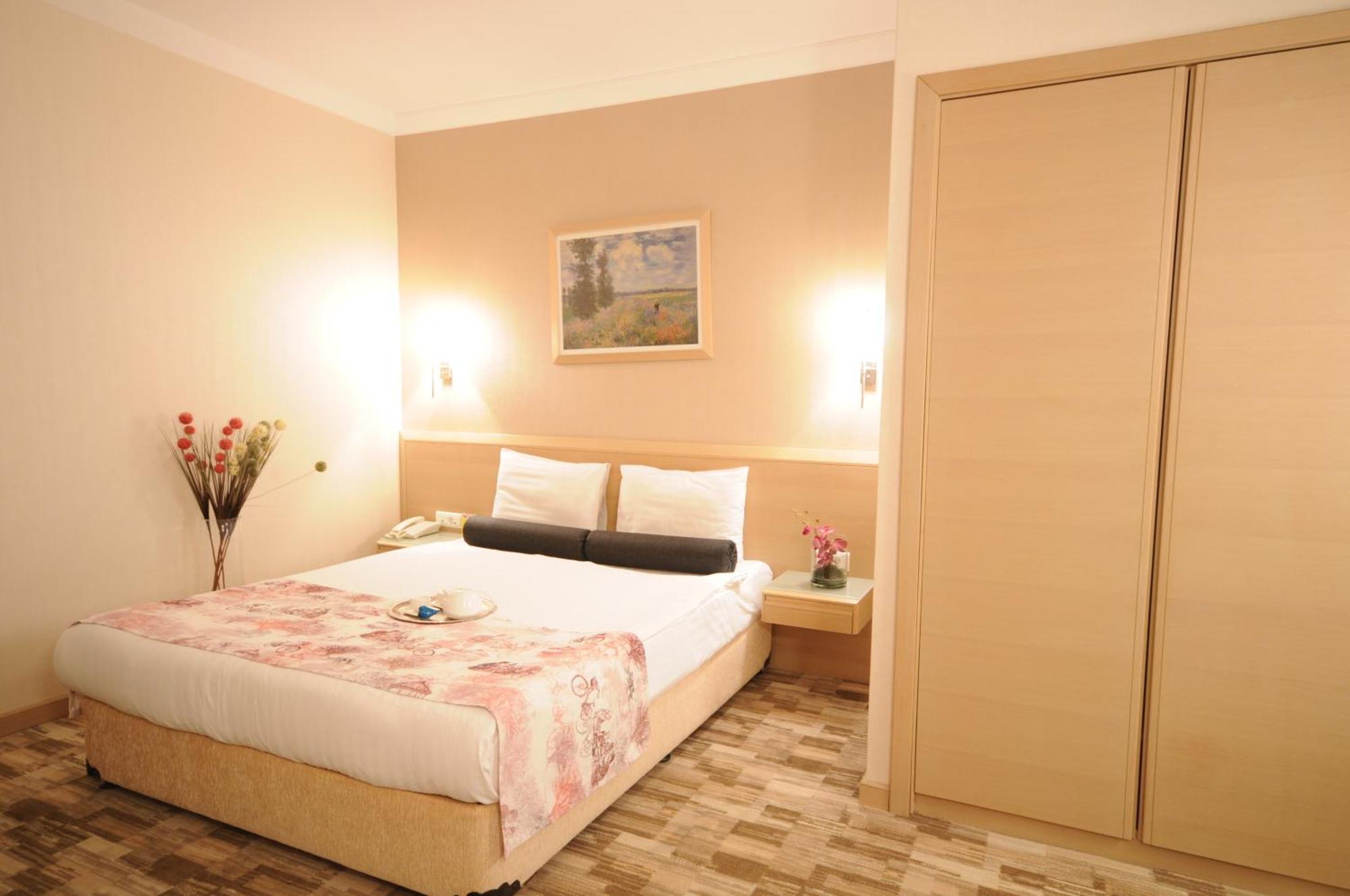 Sv Business Hotel Taksim Истанбул Стая снимка