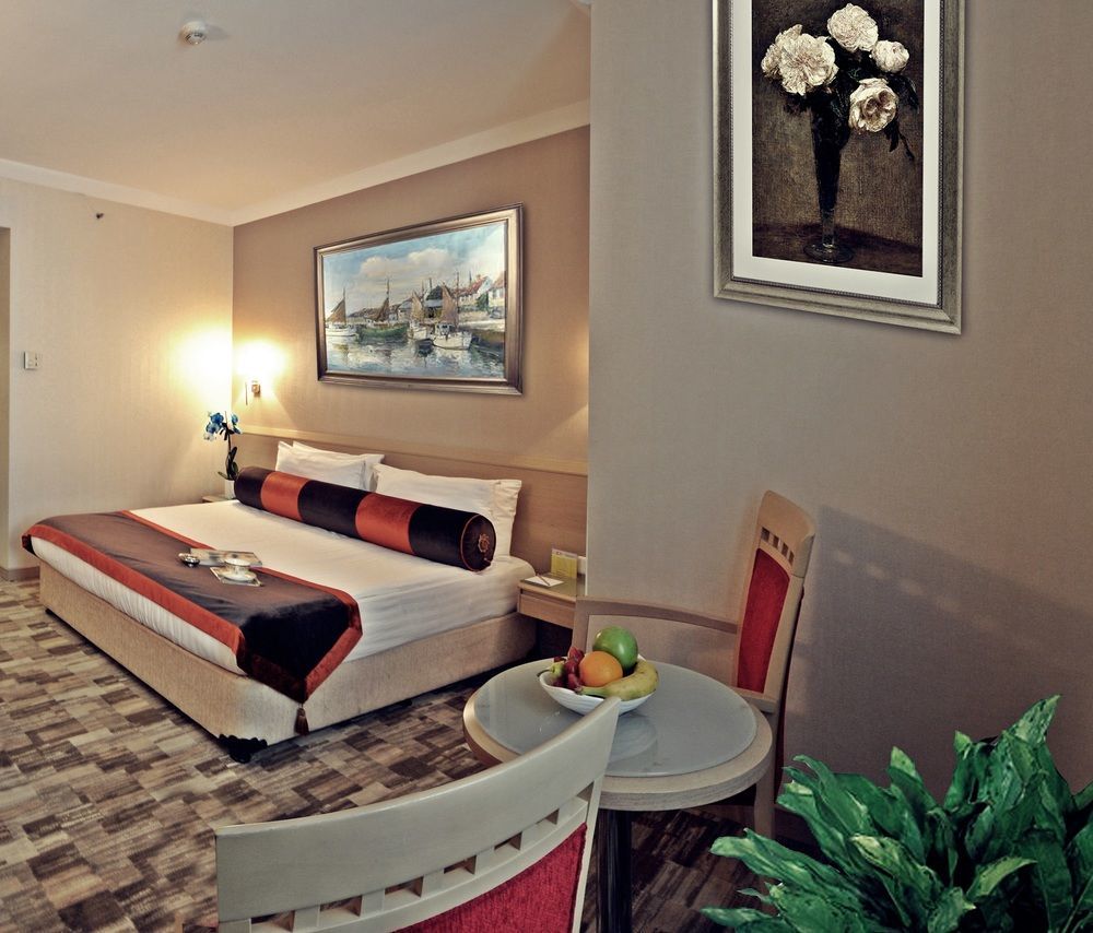 Sv Business Hotel Taksim Истанбул Екстериор снимка